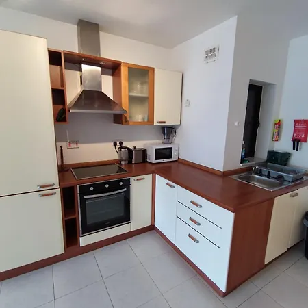Spinola Bayview Apartment *