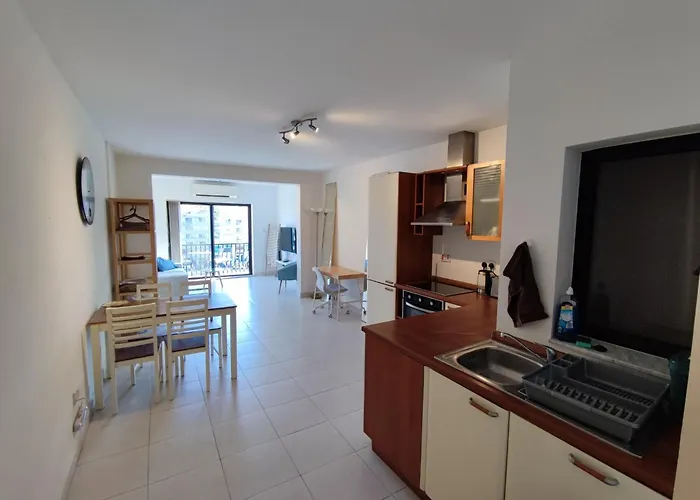 Spinola Bayview アパート *